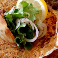 Lahmacun tavuk